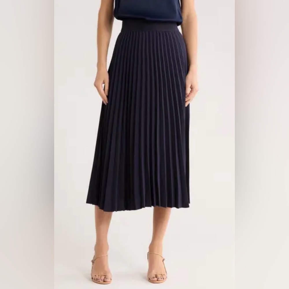 Women’s Black Pleated Midi Skirt